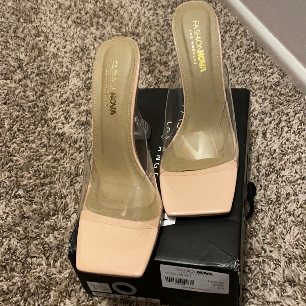 Fashion nova heels